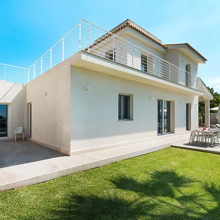 Вилла Artemare *