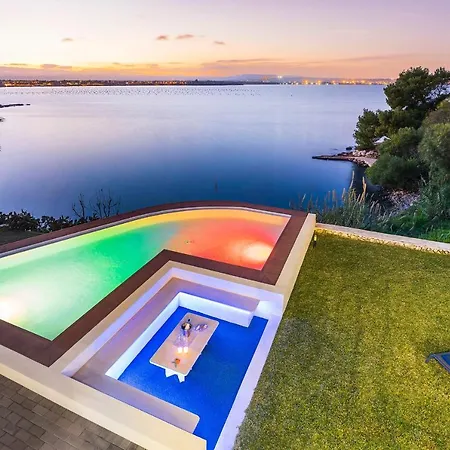 ヴィラ Artemare シラクーサ