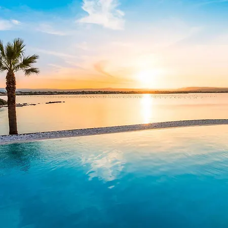 ヴィラ Artemare *