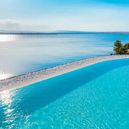 Artemare ヴィラ シラクーサ