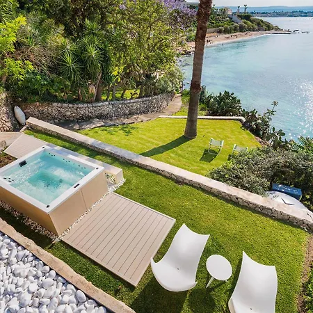 Artemare ヴィラ シラクーサ